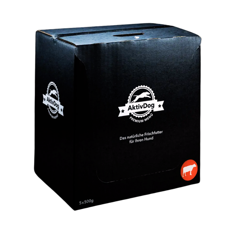 Schwarze Verpackung von AktivDog Premium Hundefutter mit Rindfleisch-Symbol und 5x500g Inhalt.