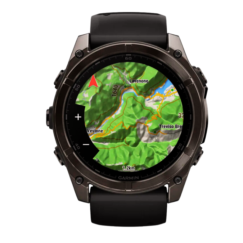Garmin fēnix 8 Smartwatch mit Topografischer Kartenansicht, Navigationsanzeige und Höhenlinien zur Orientierung im Gelände.